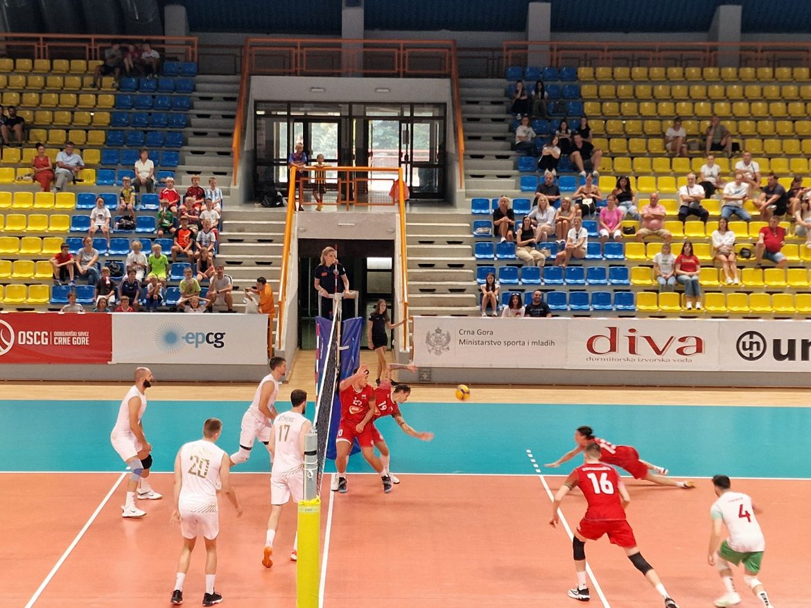 crna gora madjarska odbojkasi seniori prijateljska 05