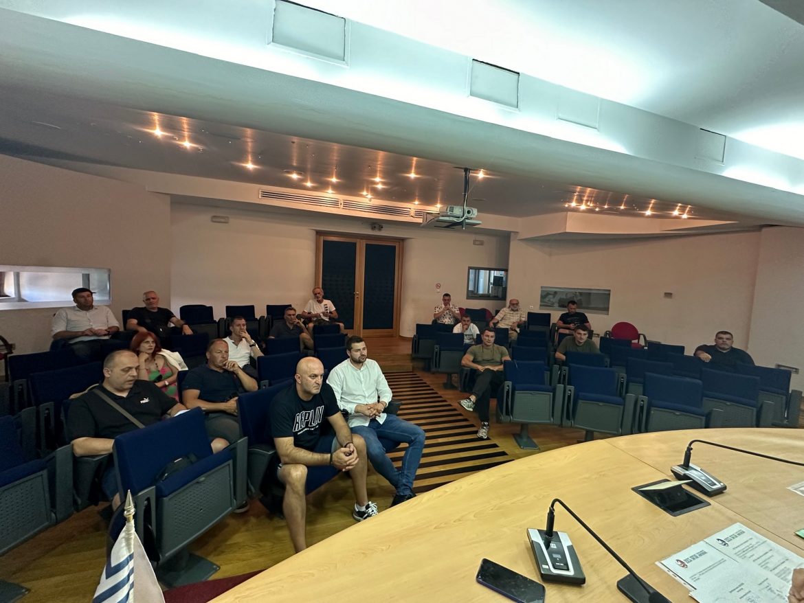 odrzan sastanak sa klubovima oscg_3